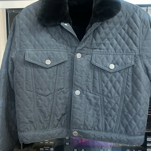 NWT NEIMAN MARCUS BLACK CROPPED QUILTED BARN JACKET FUR LINED gorgeous! - Picture 3 of 15